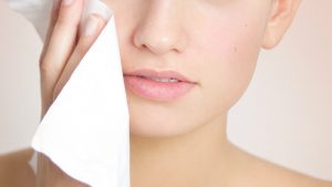 دستمال مرطوب